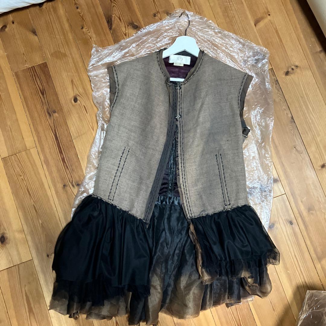 マルクルビアン　ティアードパワーネット　ノースリーブ　ジレ　トップス48