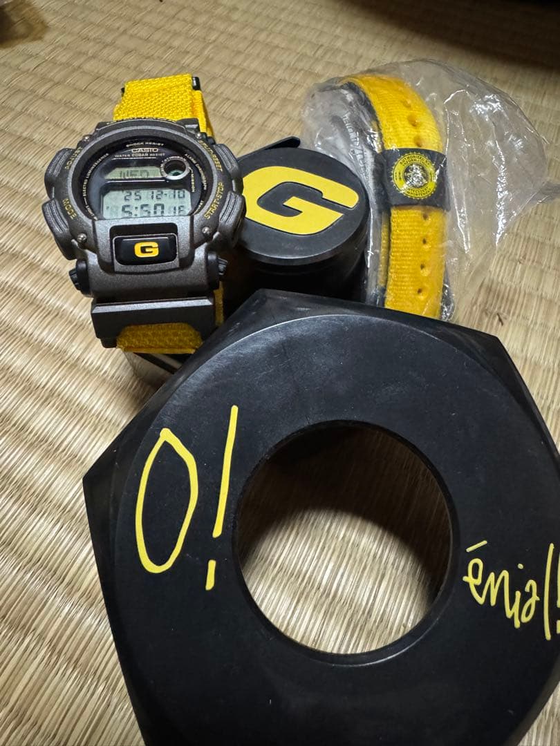 アニエス・ベーコラボ　 G-SHOCK デジタル腕時計 ブラック/イエロー