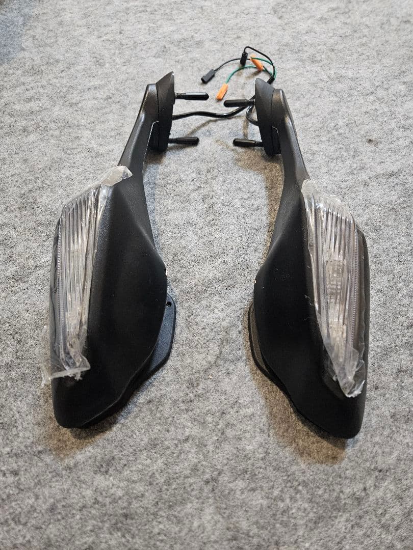 新品 CBR1000RR-R sc82 LEDウインカーミラー