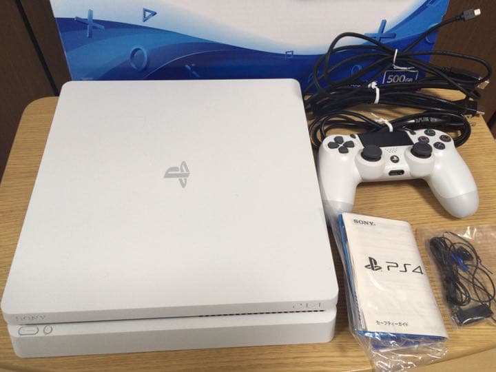 PlayStation®4 グレイシャー・ホワイト 500GB CUH-210…