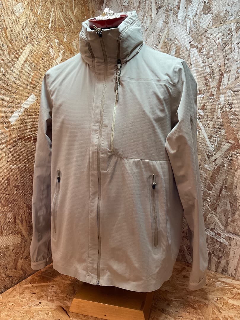 美品 DESCENTE デサント DAMPGC42 オルテライン ジャケット L