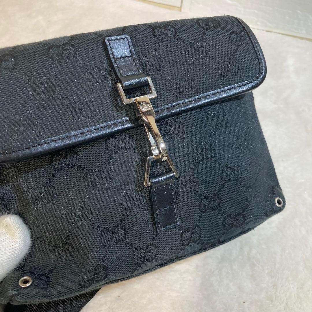 ！新品同然！　GUCCI グッチ　ボディーバッグ　ブラック　キャンバス