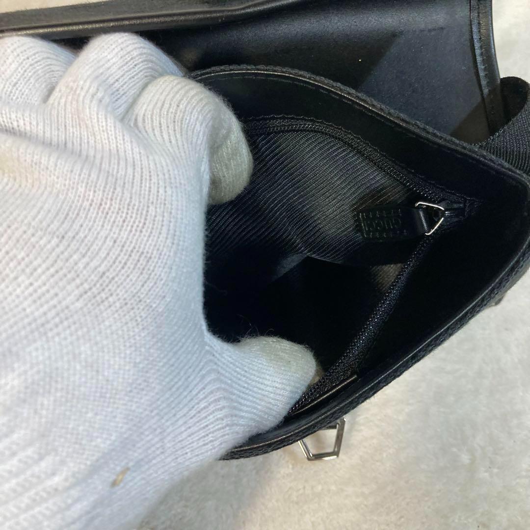 ！新品同然！　GUCCI グッチ　ボディーバッグ　ブラック　キャンバス