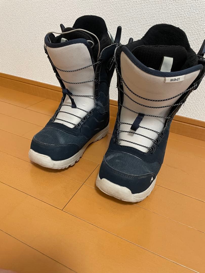burton mint 23.5 バートンミント