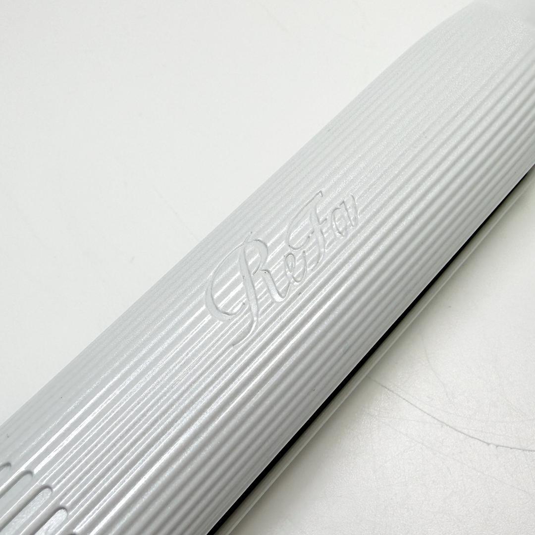 リファビューテックストレートアイロン ホワイト RE-AC02A