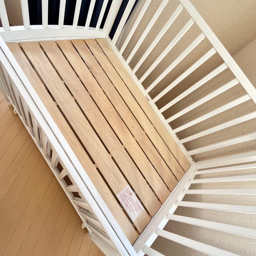 大和屋　ベビーベッド　エルユープレイペンベビーベッド⭐︎ サボテン！