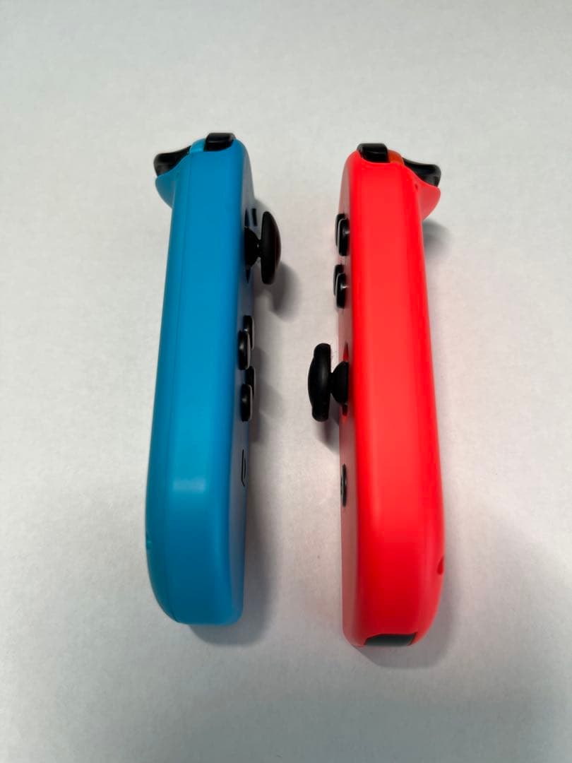 【中古】Nintendo Switch 一式 + microSD 64GB