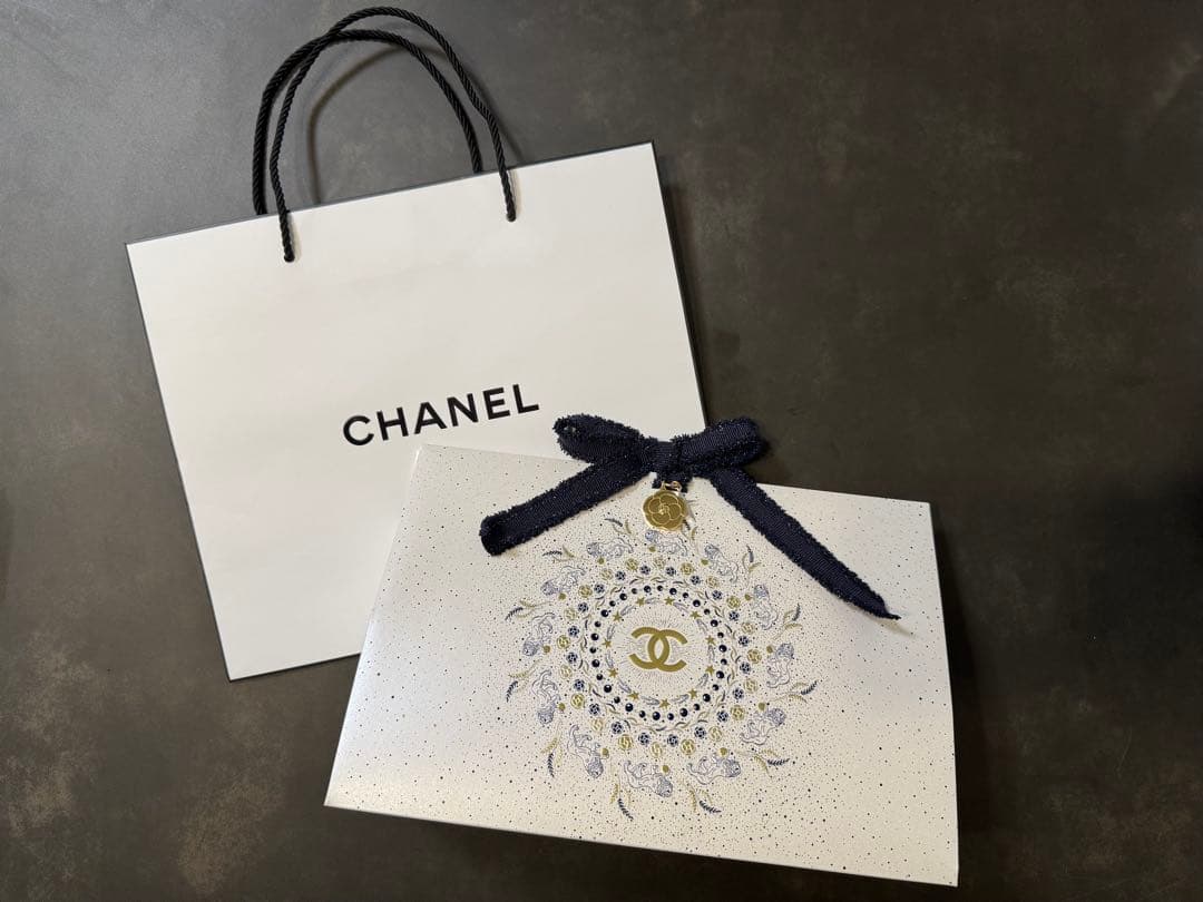 シャネル ホリデー 限定セット2025リップ アンド ネイルケアセット