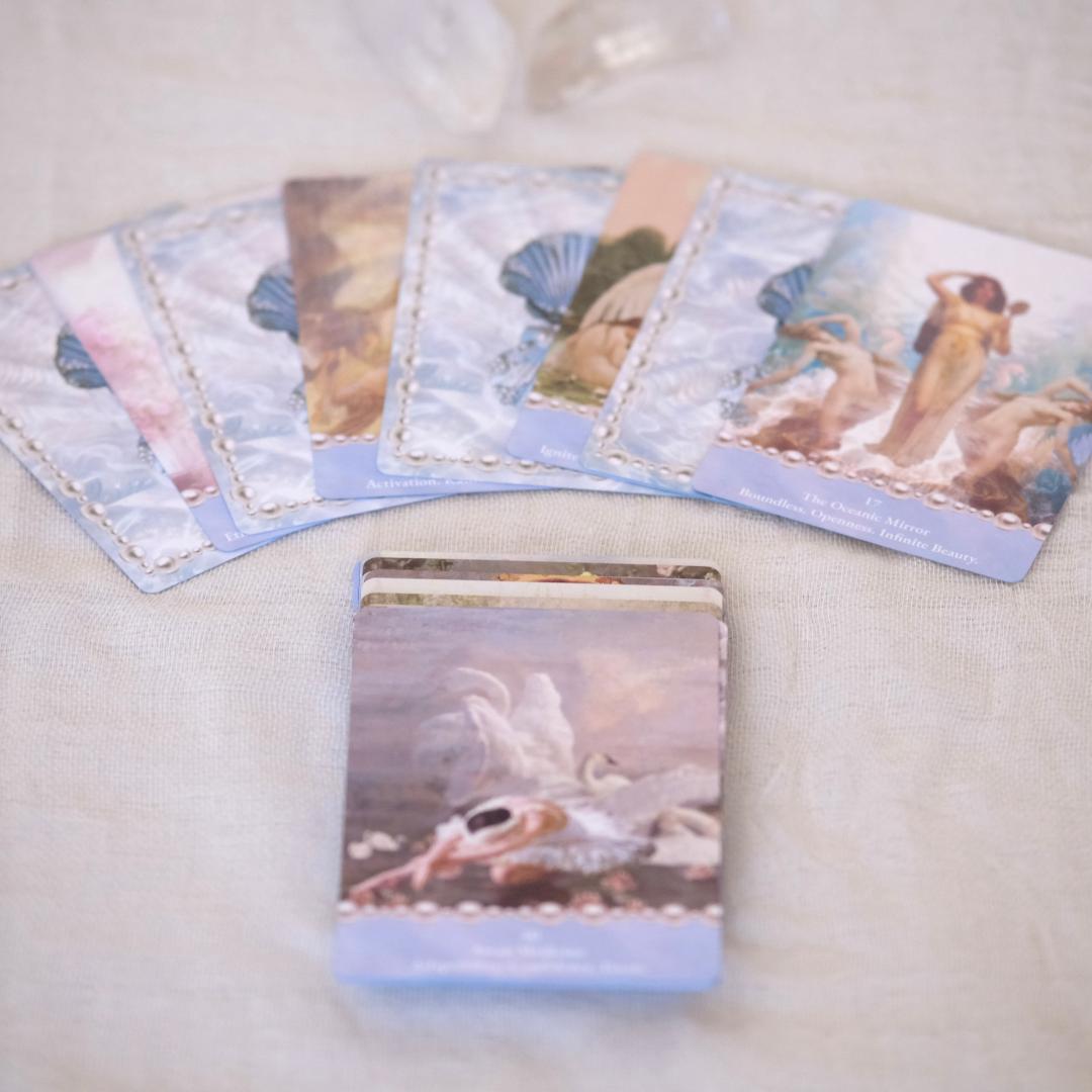 【正規品オラクルカード】美麗アートワーク＆真珠✨女神アフロディーテの祝福のデッキ