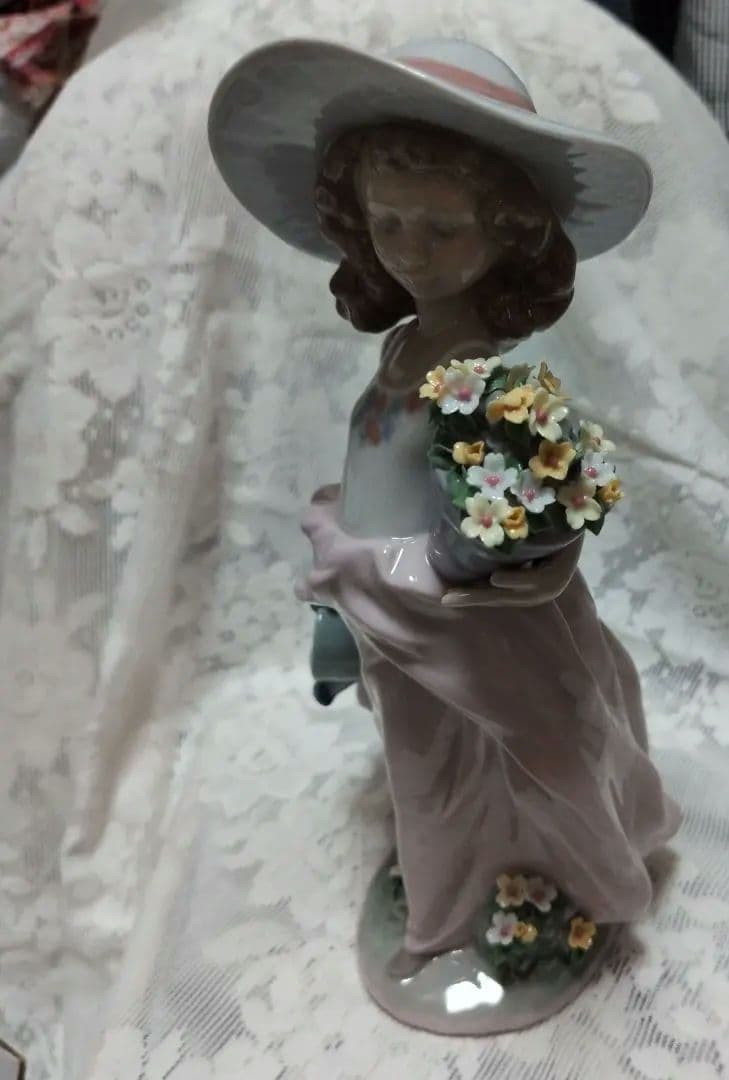 リヤドロ7676　夢がかなって