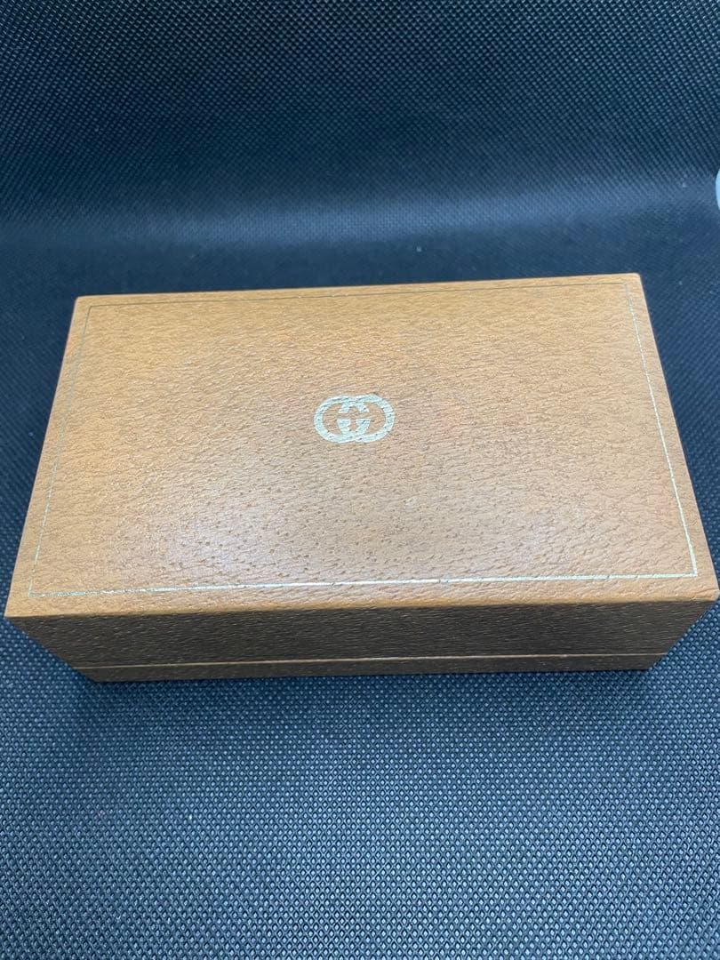 グッチ チェンジベゼル 1100-L ベゼル9個バングルウォッチ ケース付き