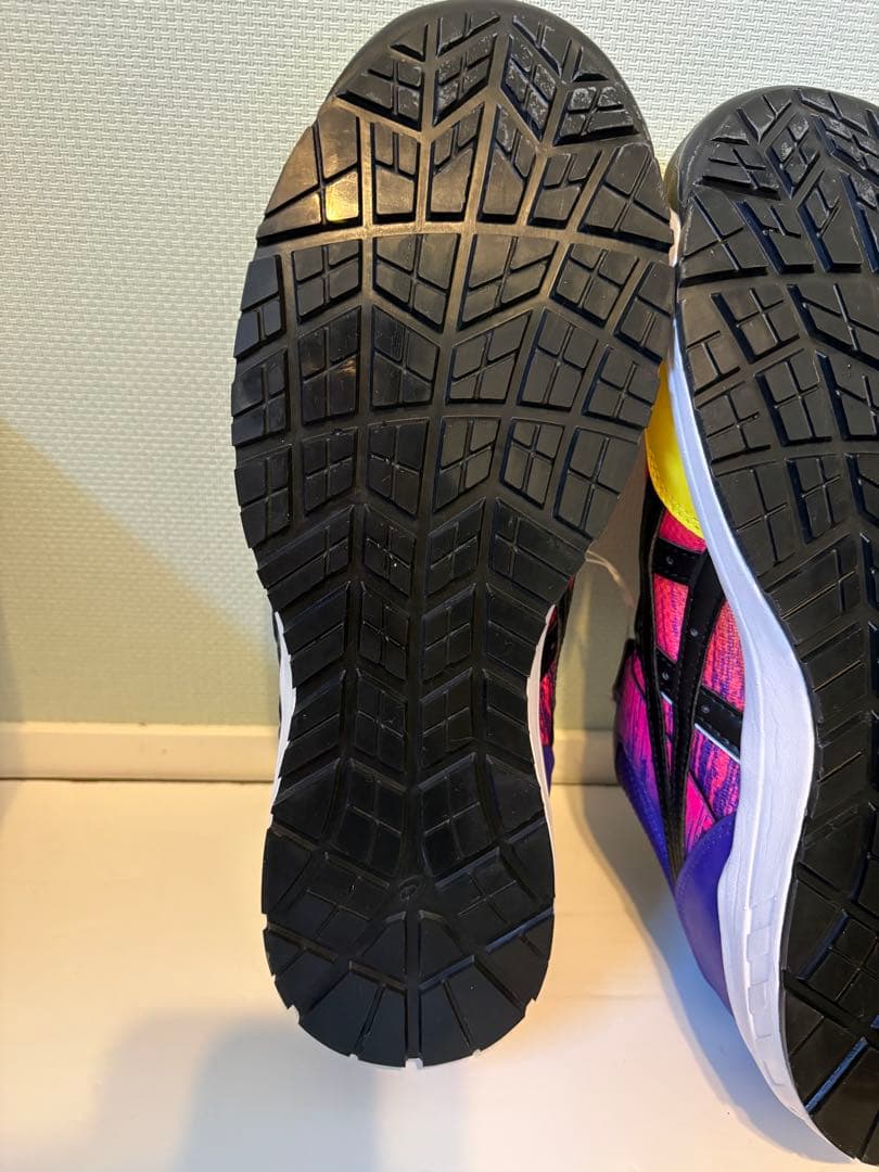 タグ付き】BOAダイヤル 安全靴 作業靴 28cm イエロー×オレンジ 美品