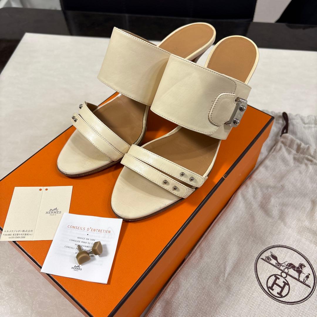 タンスノーイー( ᐪ꒳ᐪ ) HERMES アイボリー レザー ミュール