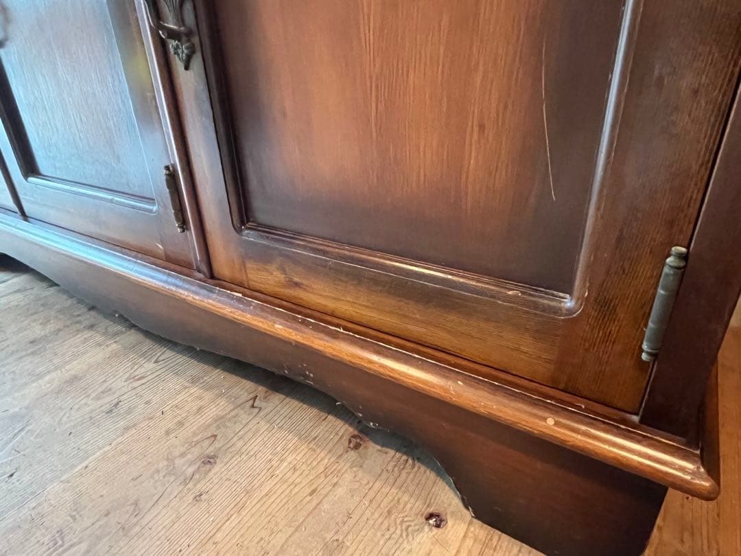 カリモク コロニアル 食器棚 カップボード インテリア アンティーク