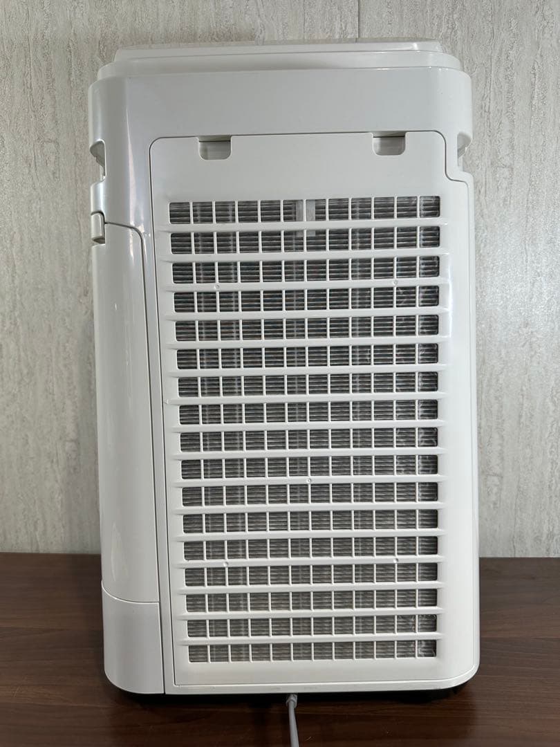 即日発送　美品　シャープ　加湿空気清浄機　2022　KC-50TH4-W