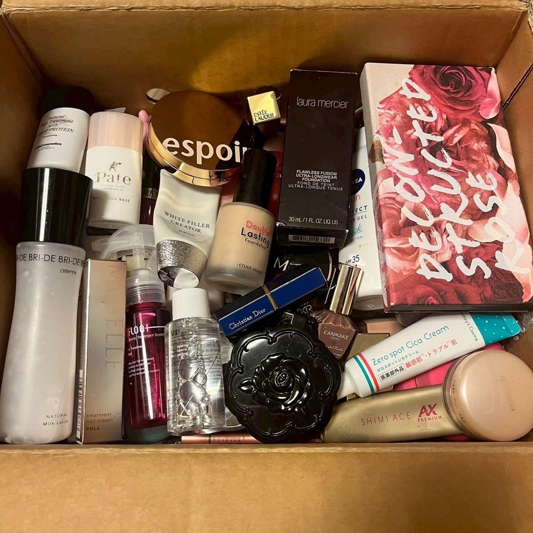 【化粧品大量まとめ売り】エスティローダーCHANEL Dior コスメ約250点