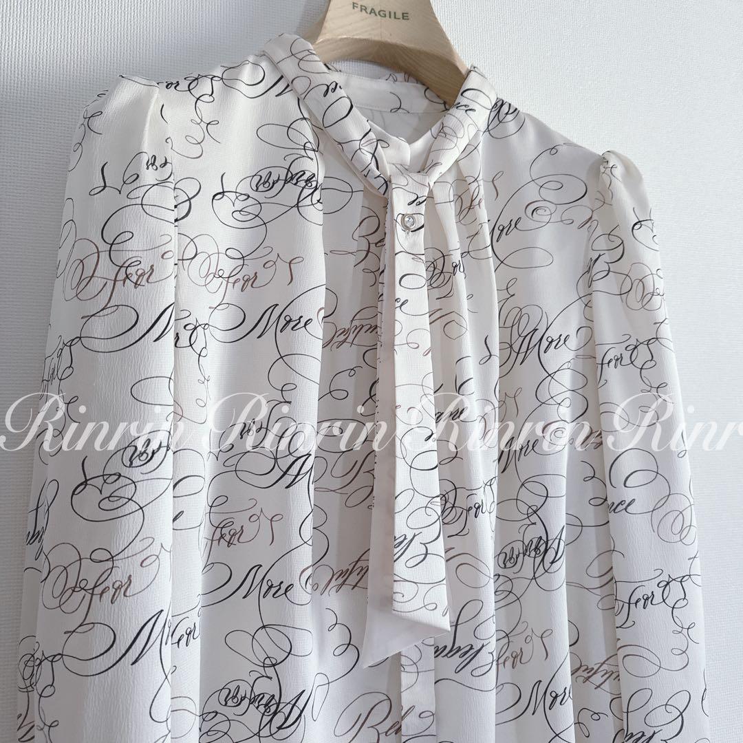 専用です。ANAYI カリグラフィープリントビジュータイ ブラウス 38