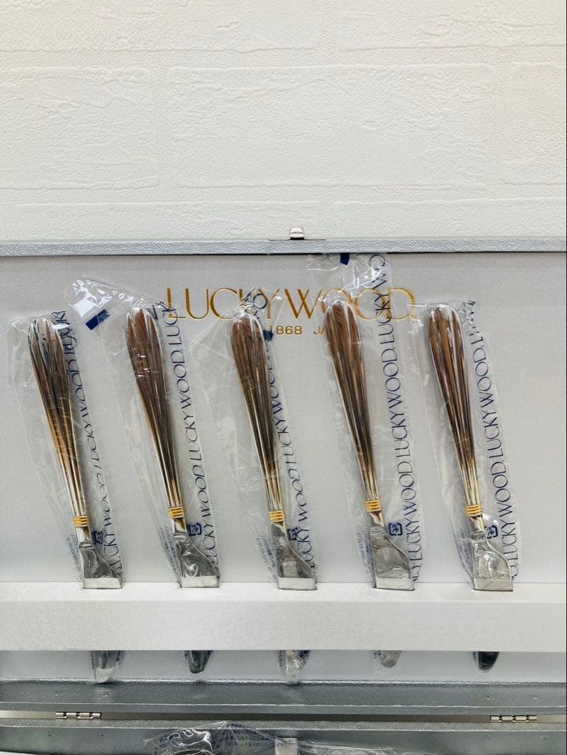 ベルLUCKY WOOD カトラリーセット 25点