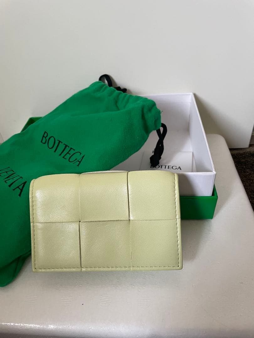 Bottega Veneta 名刺入れ