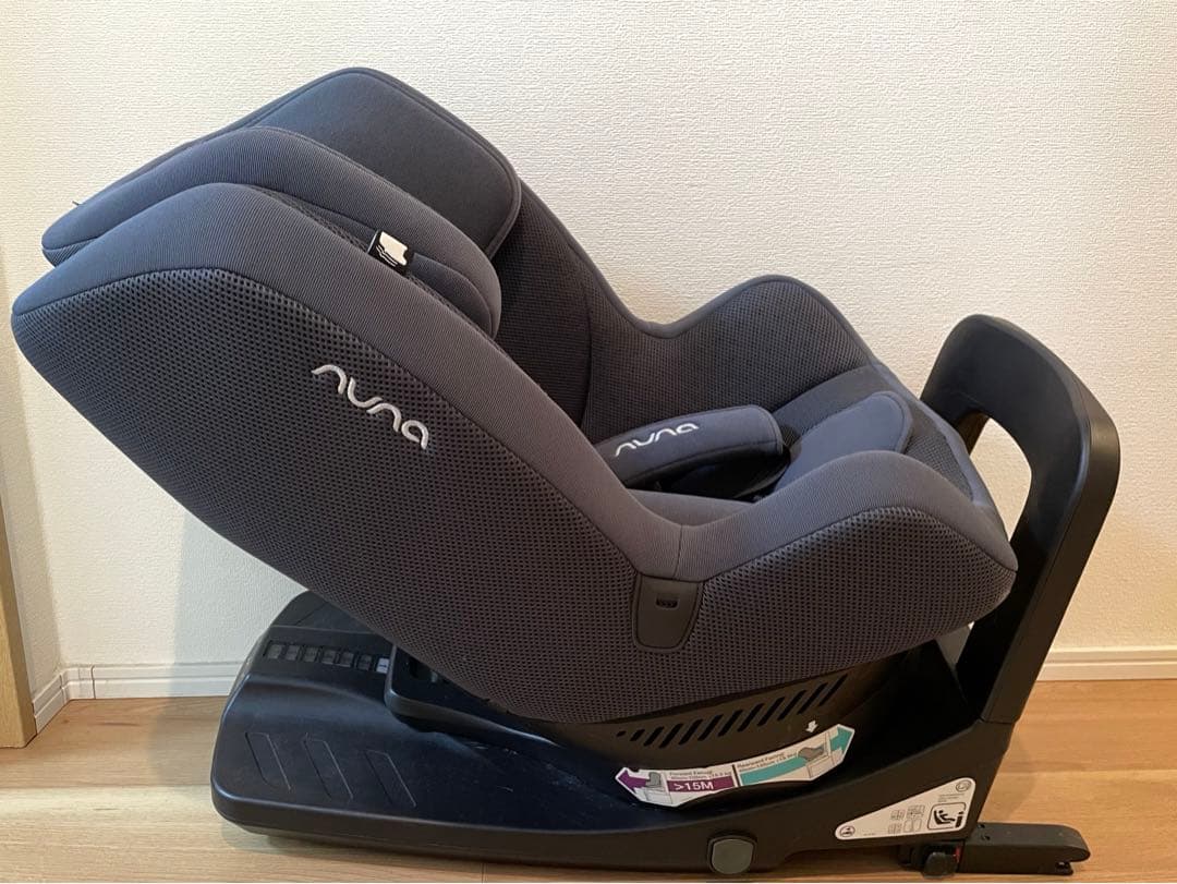 【値下げしました】nuna ヌナ レブルプラス チャイルドシート isofix