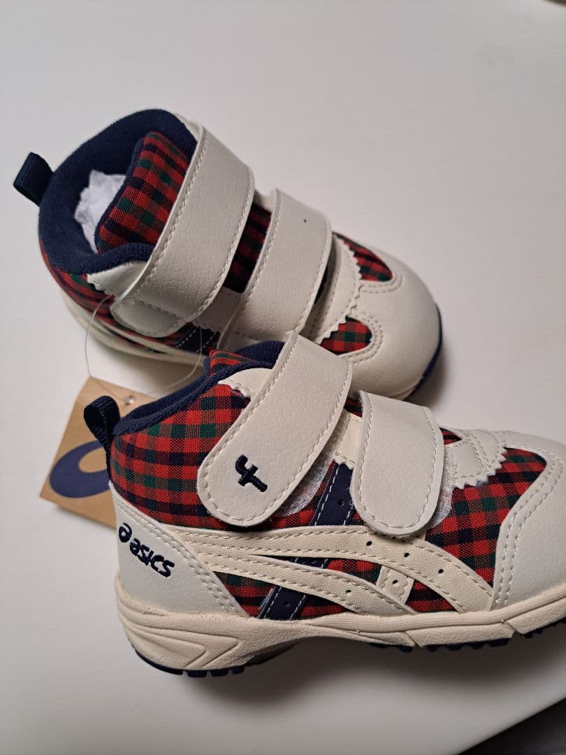 asics　ファミリア ベビーシューズ ホワイト/チェック