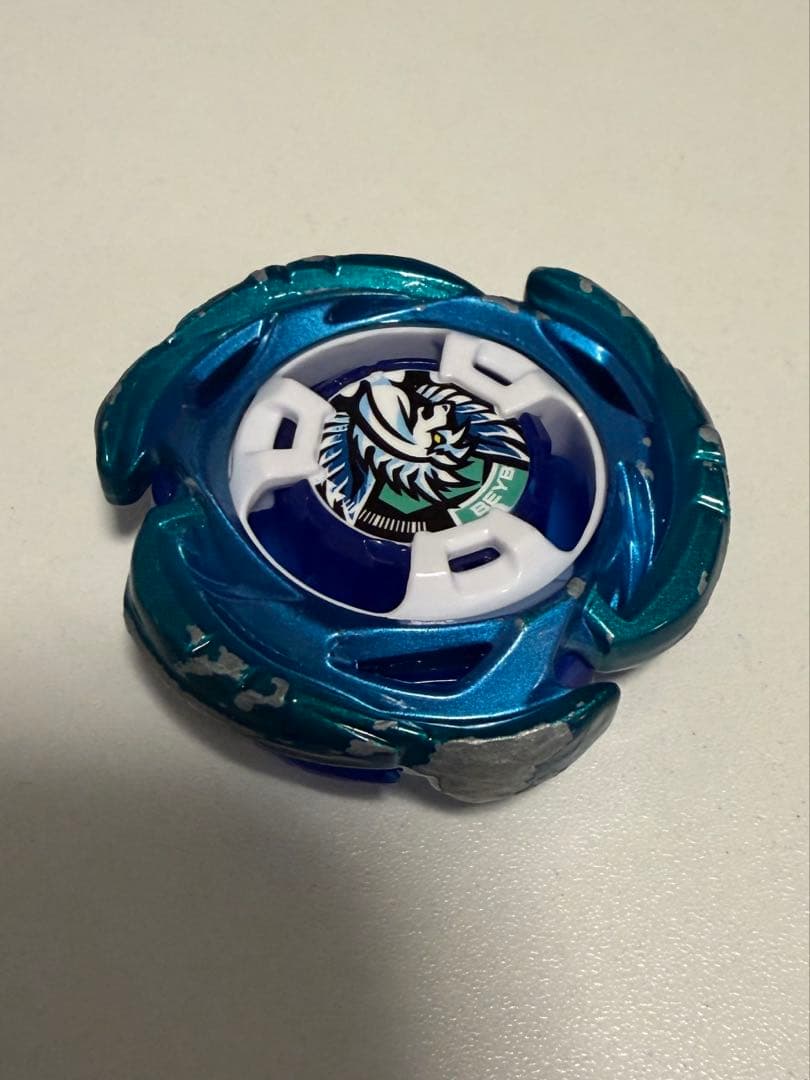 エアロペガサス　タカラトミー　ベイブレードx