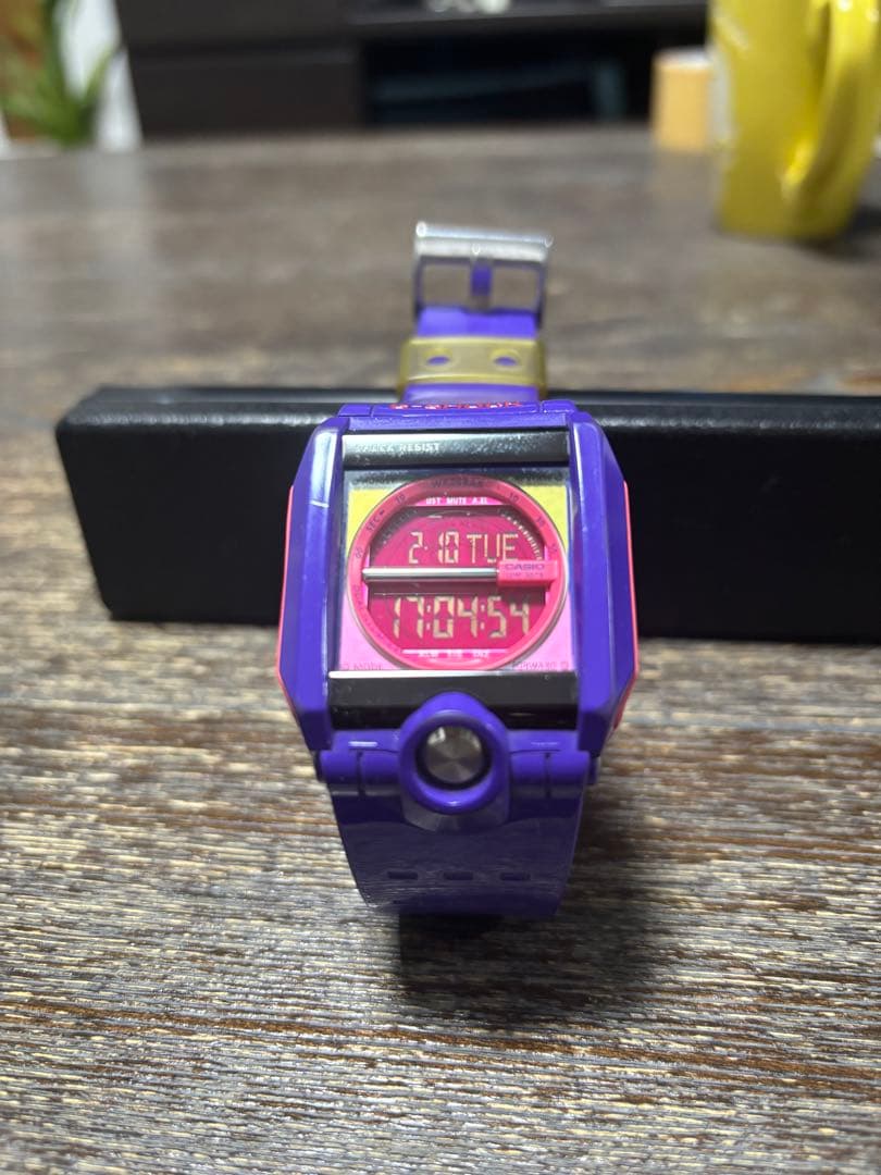 パープル デジタル　CASIO G-SHOCK g-8100