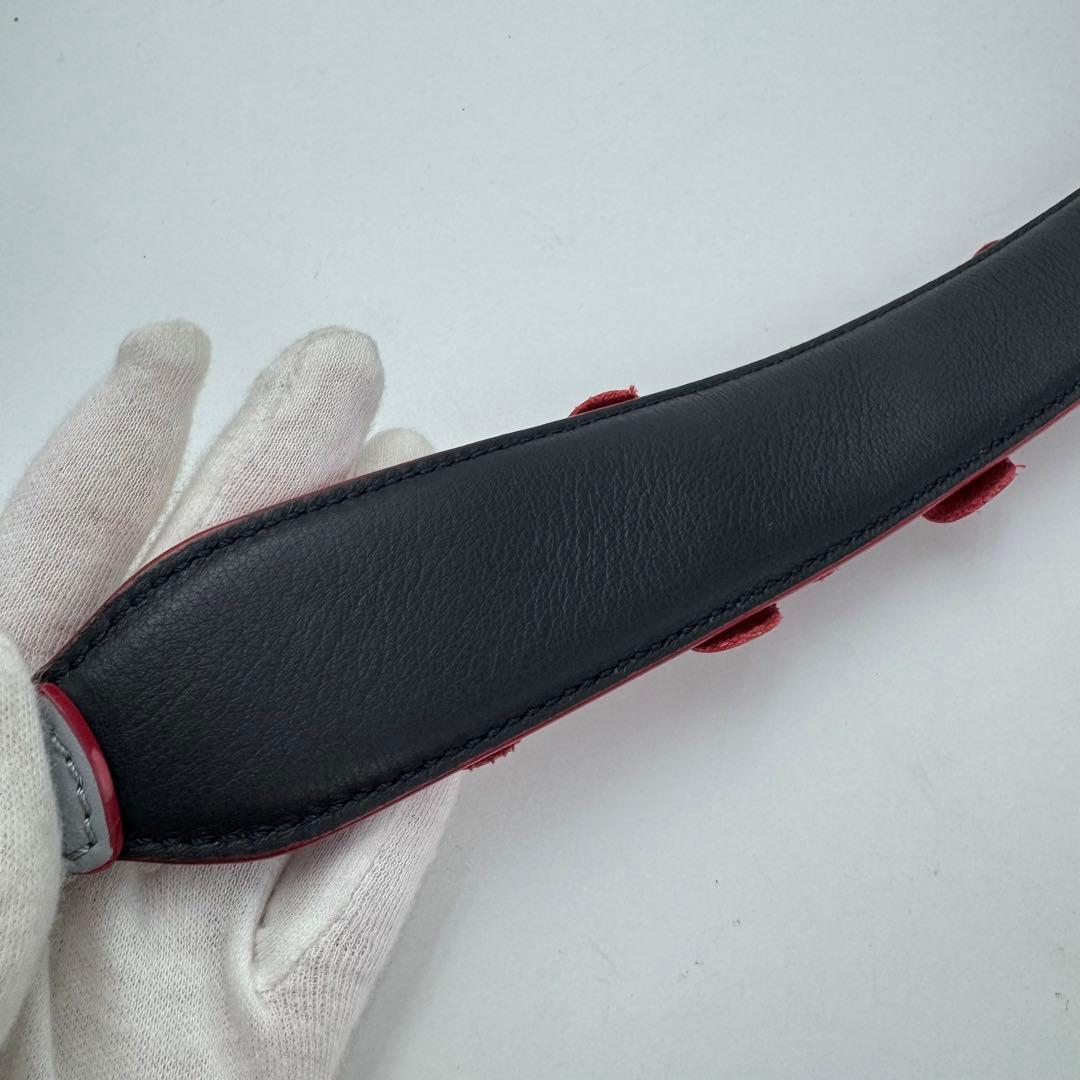 【定番】FENDI ストラップユー　フラワー　レザー　ショルダーストラップ