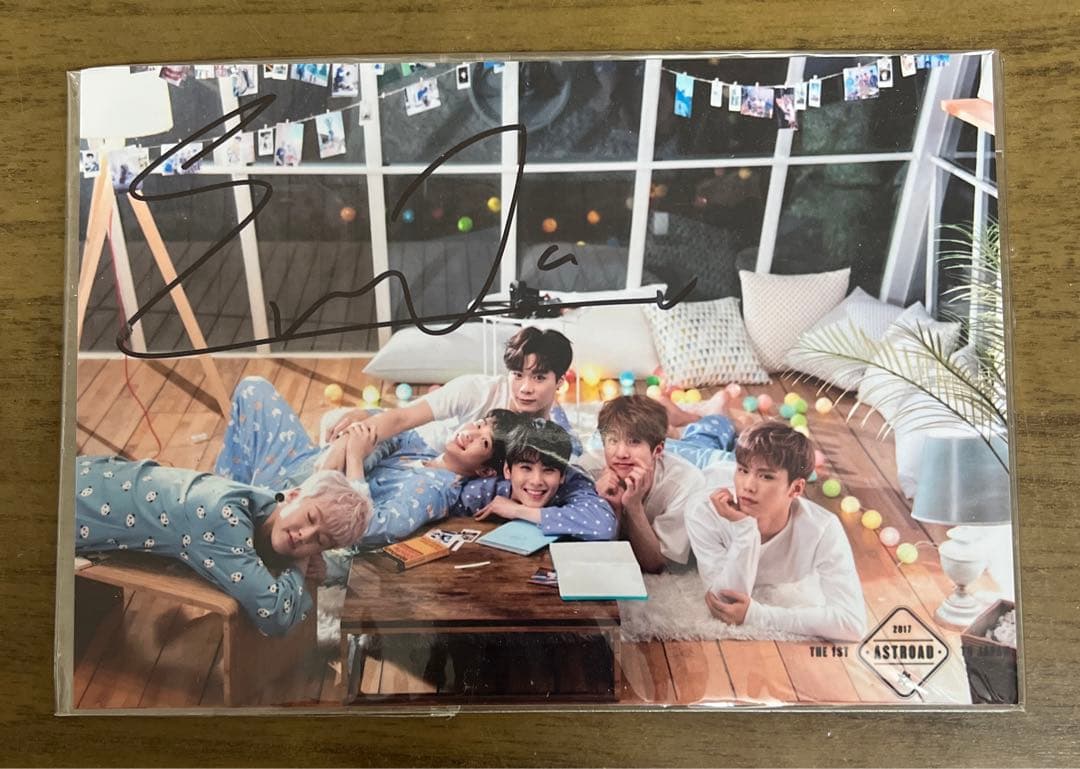 チャウヌ　直筆サイン入り生写真