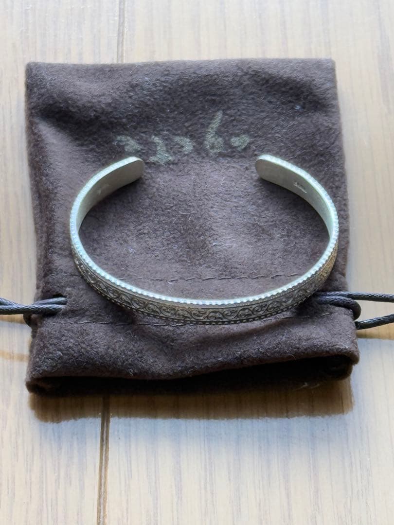 ［値下］新品未使用 Agete シルバー装飾バングル