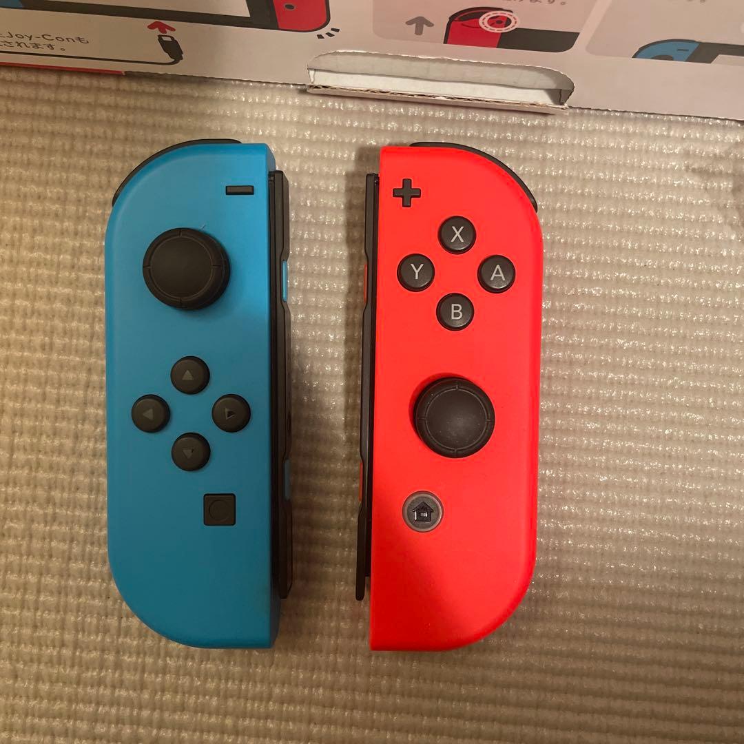 【美品】任天堂Switch 本体 付属品一式　ケース付