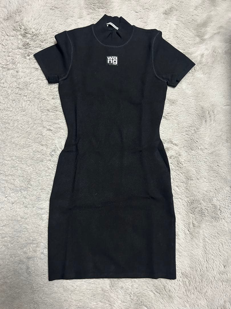アレキサンダーワンブラックハイネックタイトミニワンピース