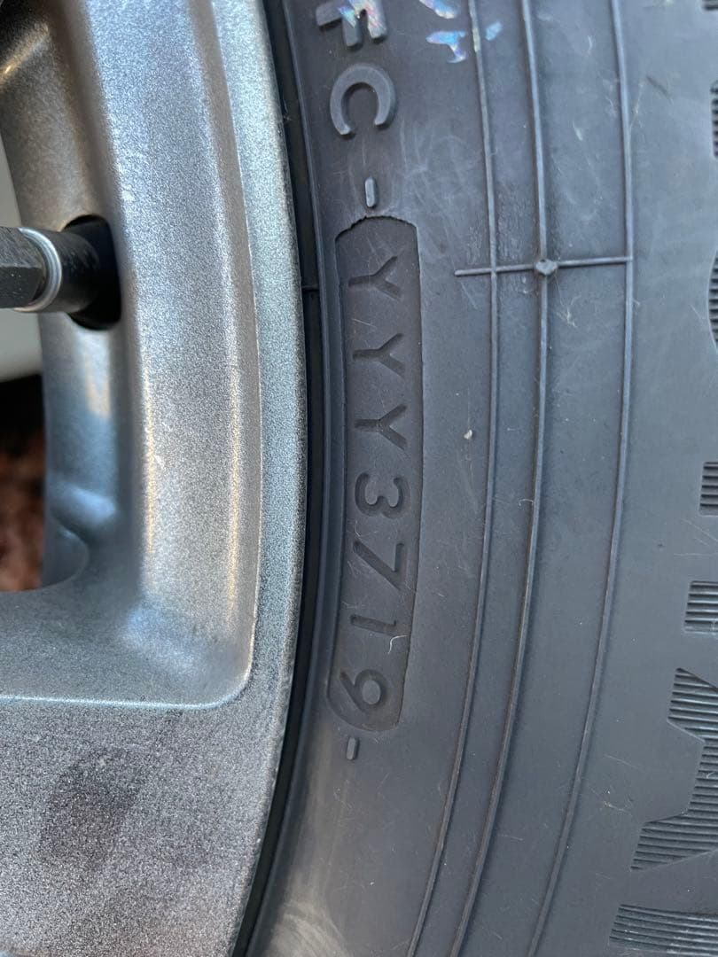 即発送　225/60R17 スタッドレス ヨコハマタイヤ アイスガード