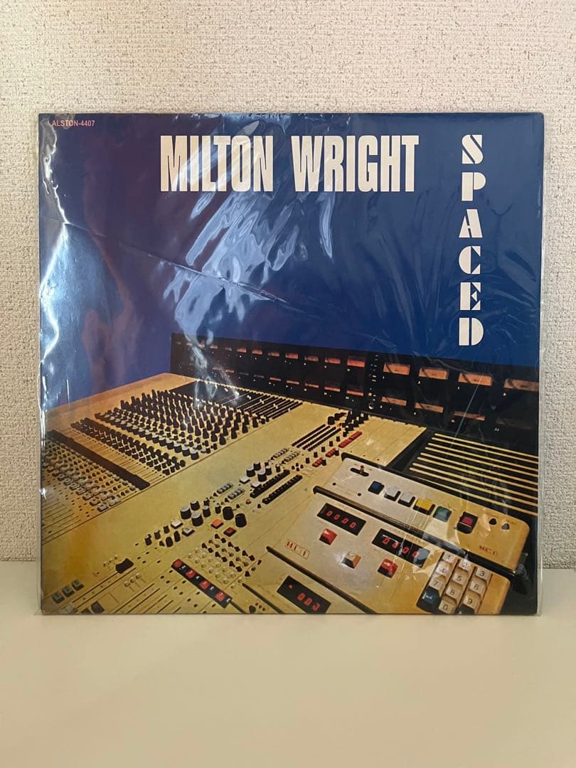 Milton Wright Spaced レコード