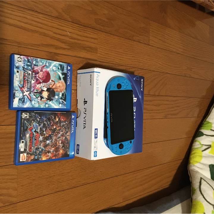 psvita+ソフト2本+メモリーカード8GB  本体のみ可能！値下げあり！