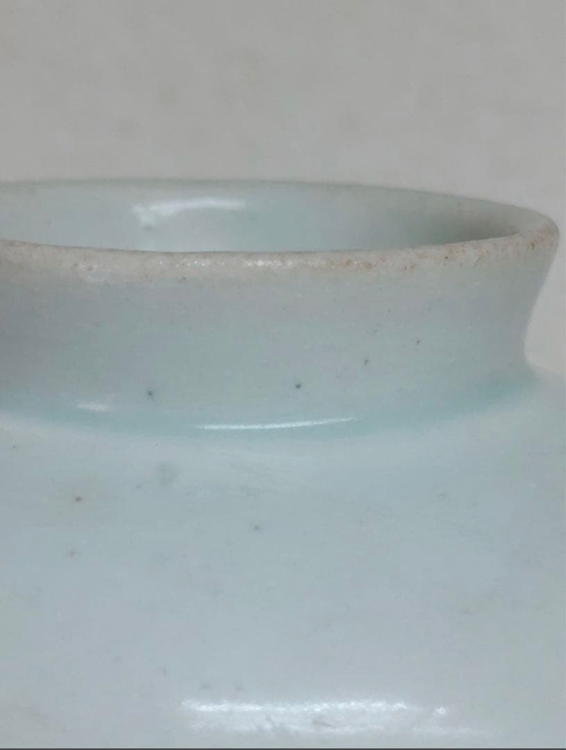 小壺　李朝中〜後期　姿・形が特に良い 　柔らかな白さ 白磁