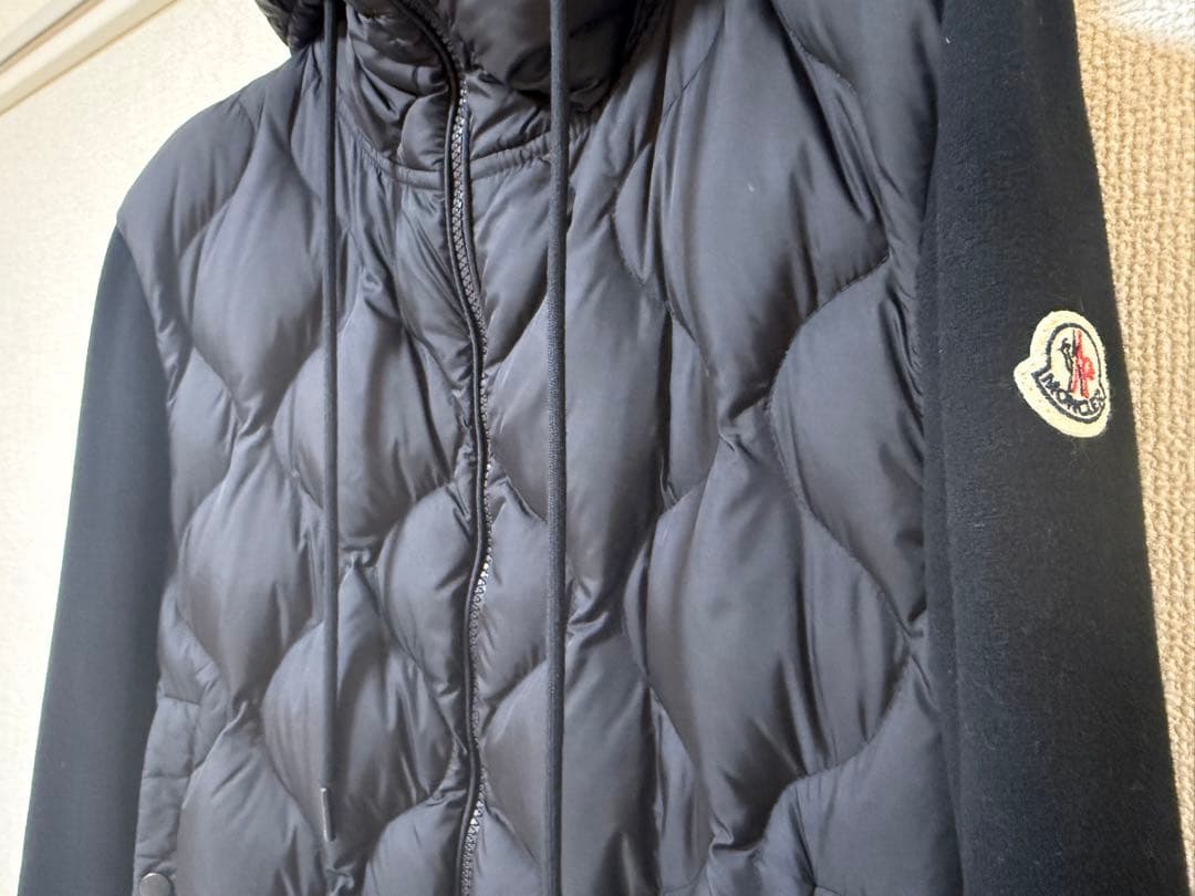 MONCLER フード付きダウンジャケット ブラック