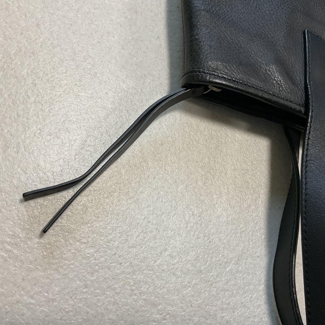 アニエスベー 本革ワンショルダーバッグ スタッズ使い セール中♪