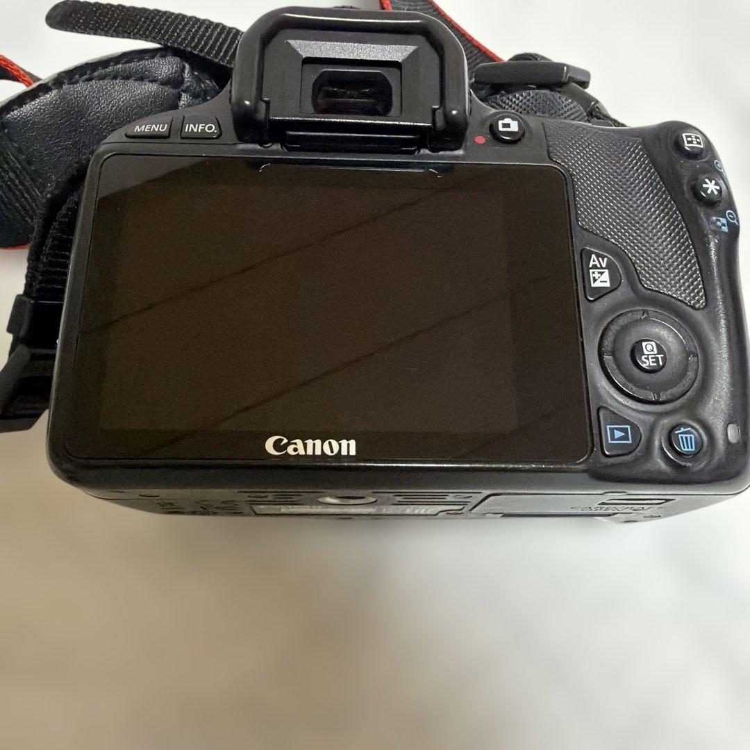 〈美品〉Canon EOS Kiss x7 デジタル一眼レフカメラ