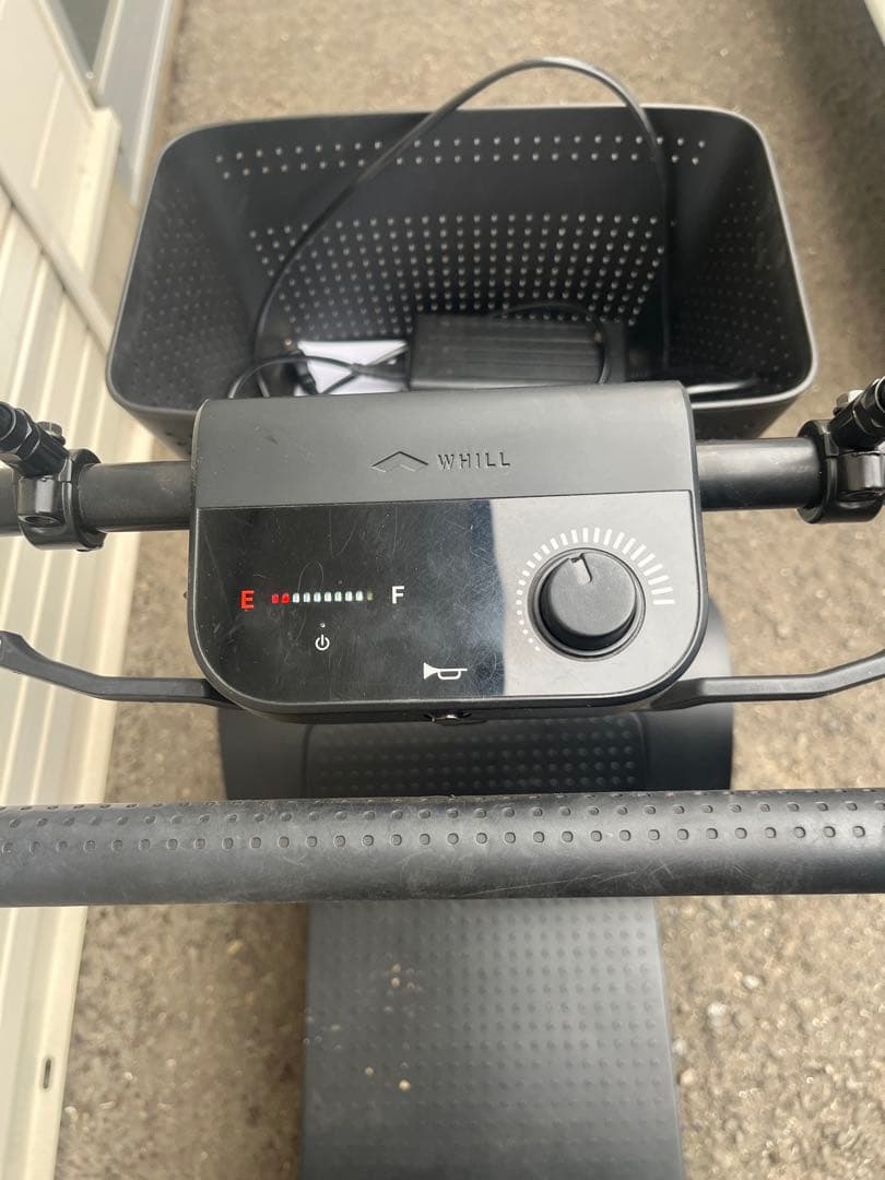 美品　WHILL 電動カート 2023年製　コンパクト 黒　シニアカー　動作品
