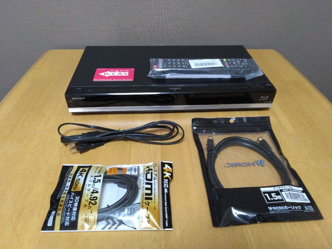 SHARP AQUOSブルーレイレコーダー　W1800　2番組同時録画　保証付