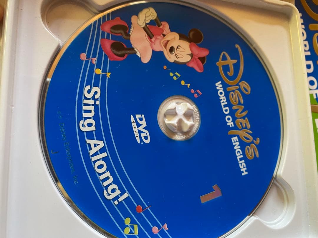 Disney's World of English Sing Along！旧子役