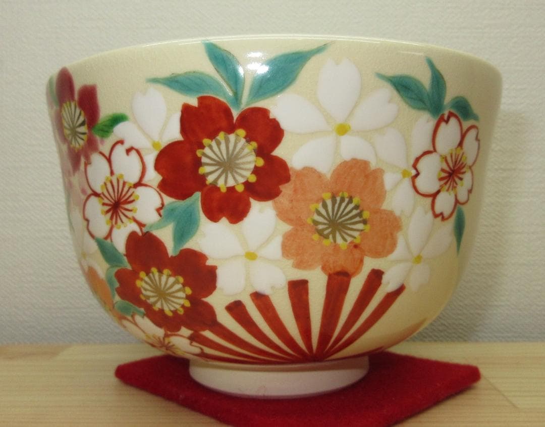 送料込【逢絢亭・新品】茶道具 茶碗 京焼 仁清写 扇面に花菖蒲の図 廣田嵩花