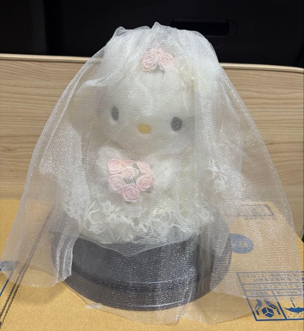 レア キティちゃんウェディングドレス ぬいぐるみ