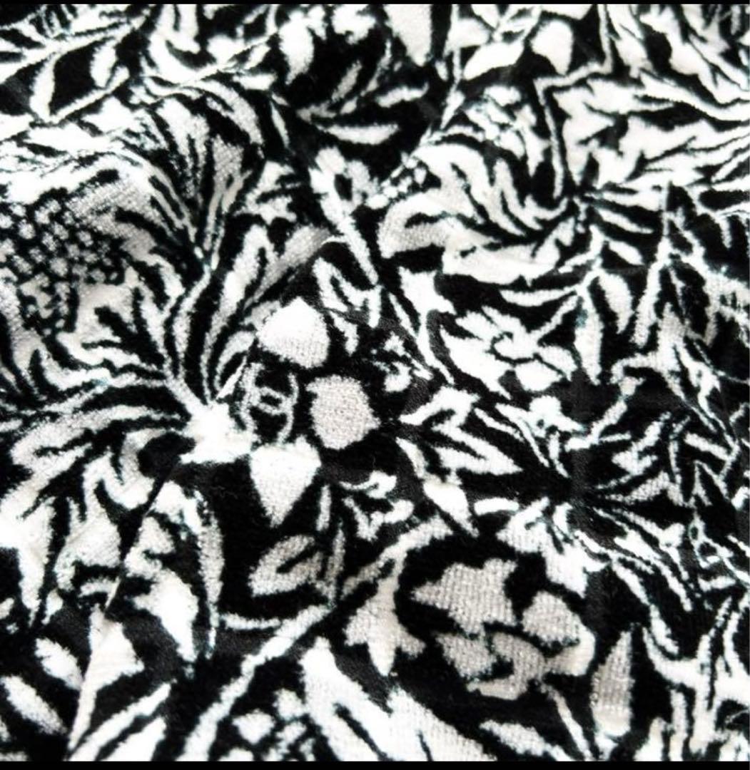 お値引き❣️CHANEL，希少シャネルベロア素材ホットパンツ