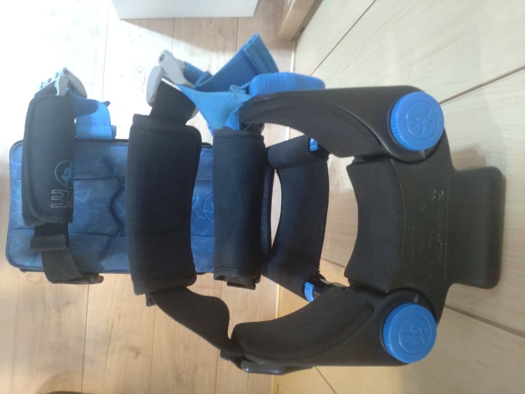 左右兼用ハンズフリー松葉杖　アイウォークフリー iWALKFree 3.0