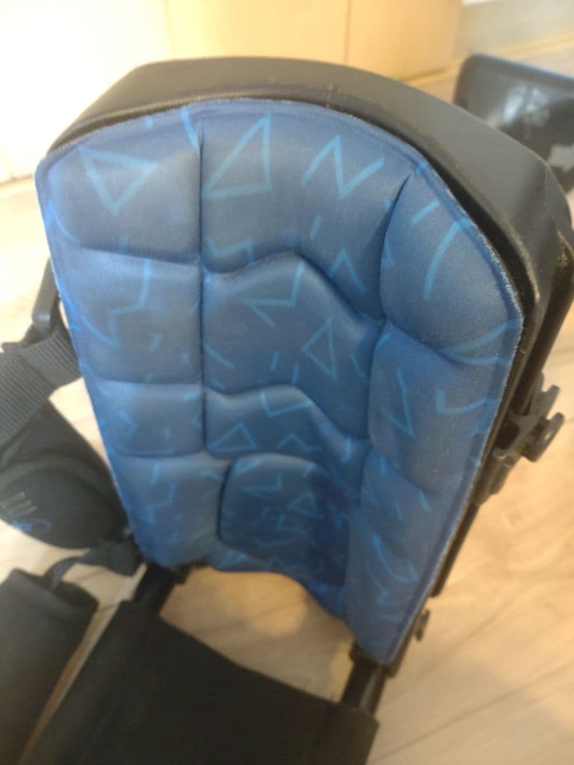 左右兼用ハンズフリー松葉杖　アイウォークフリー iWALKFree 3.0