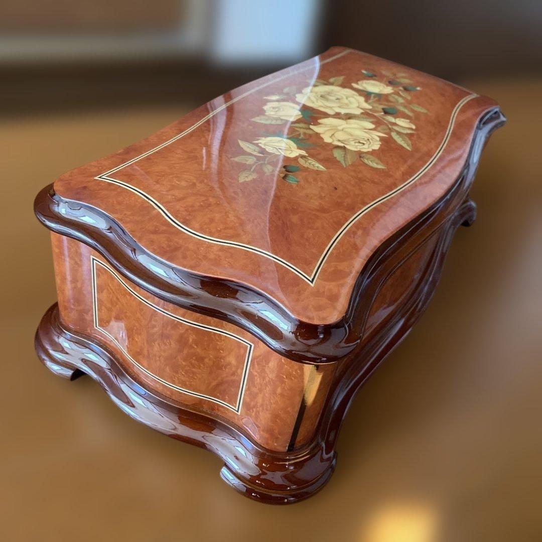 リュージュオルゴール　カノン　144弁　ホワイトローズ　スイス製　廃盤品　希少