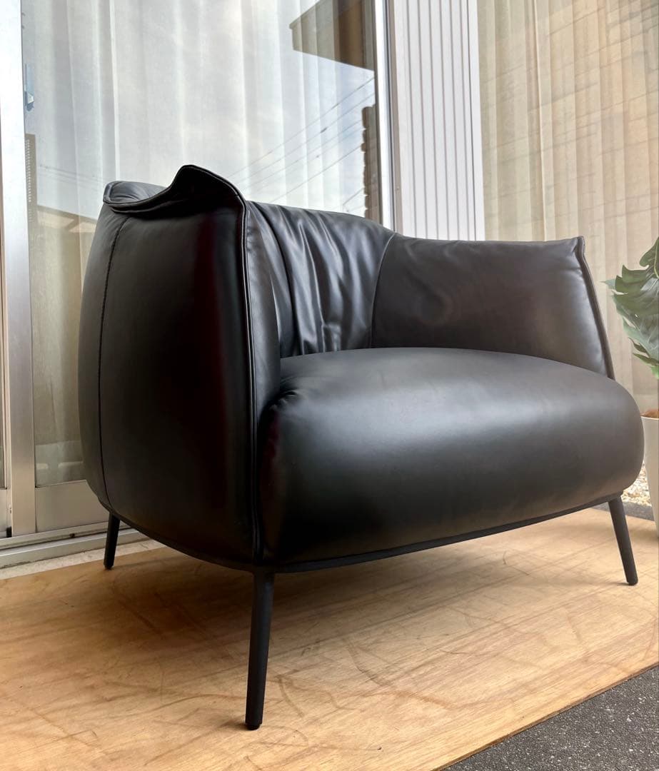 モダンスタイル　ラウンジチェア　② 本革張り　ミッドセンチュリー　シングルソファ