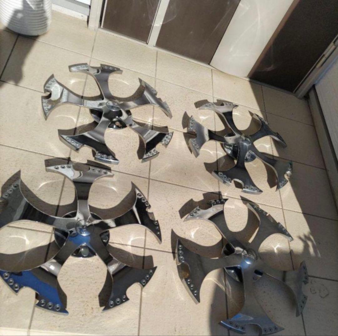 ２２インチ　スピンナーホイール